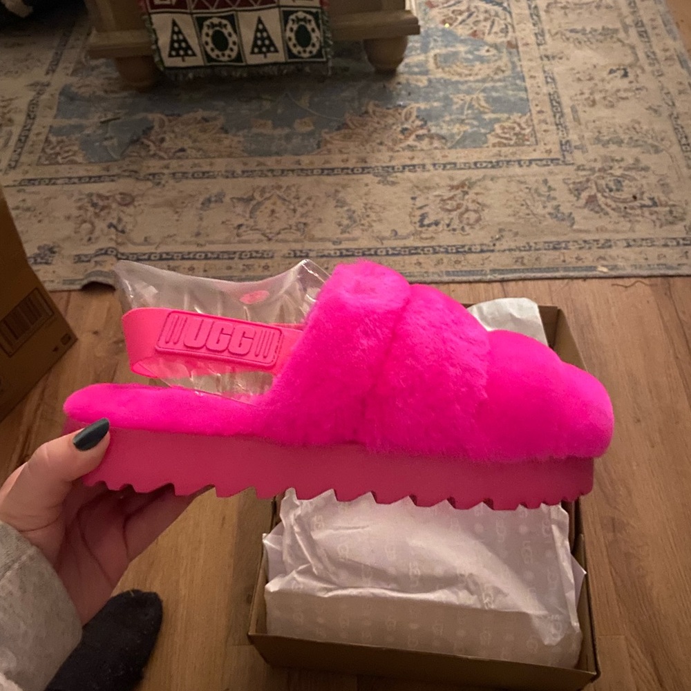 Ugg Super Fluff Slipper
